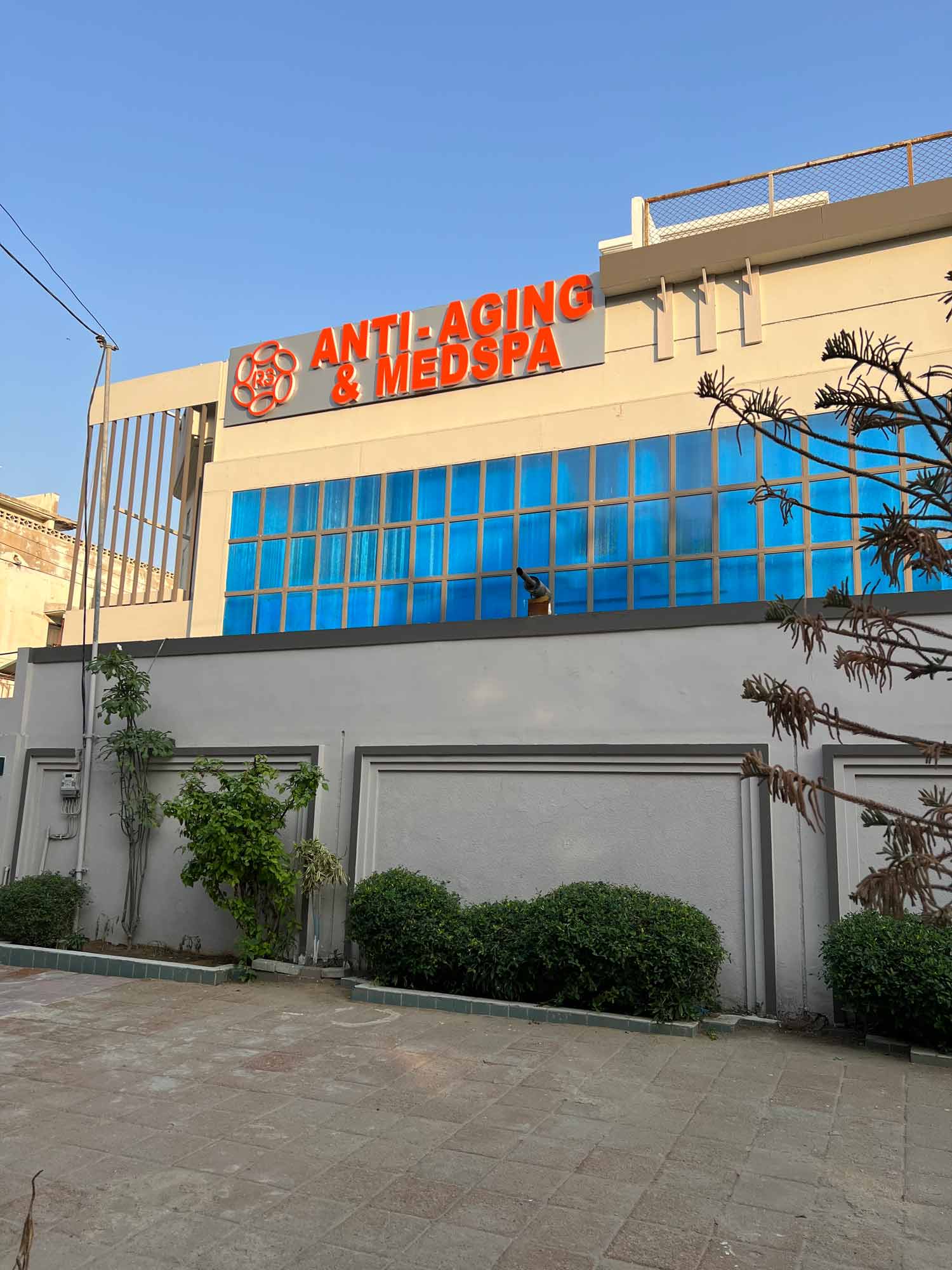 Hair Fall Karachi Stem Cell Treatment in Pakistan