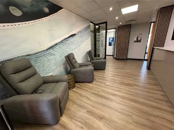 r3-stem-cell-south-africa-clinic-front-desk