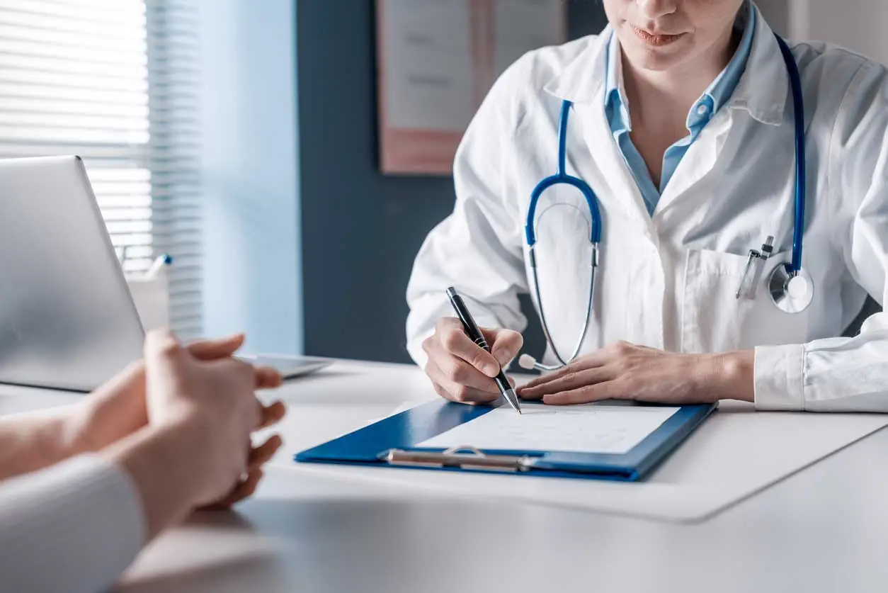 doctor-patient-consultation-stem-cell-therapy-liberty-lake